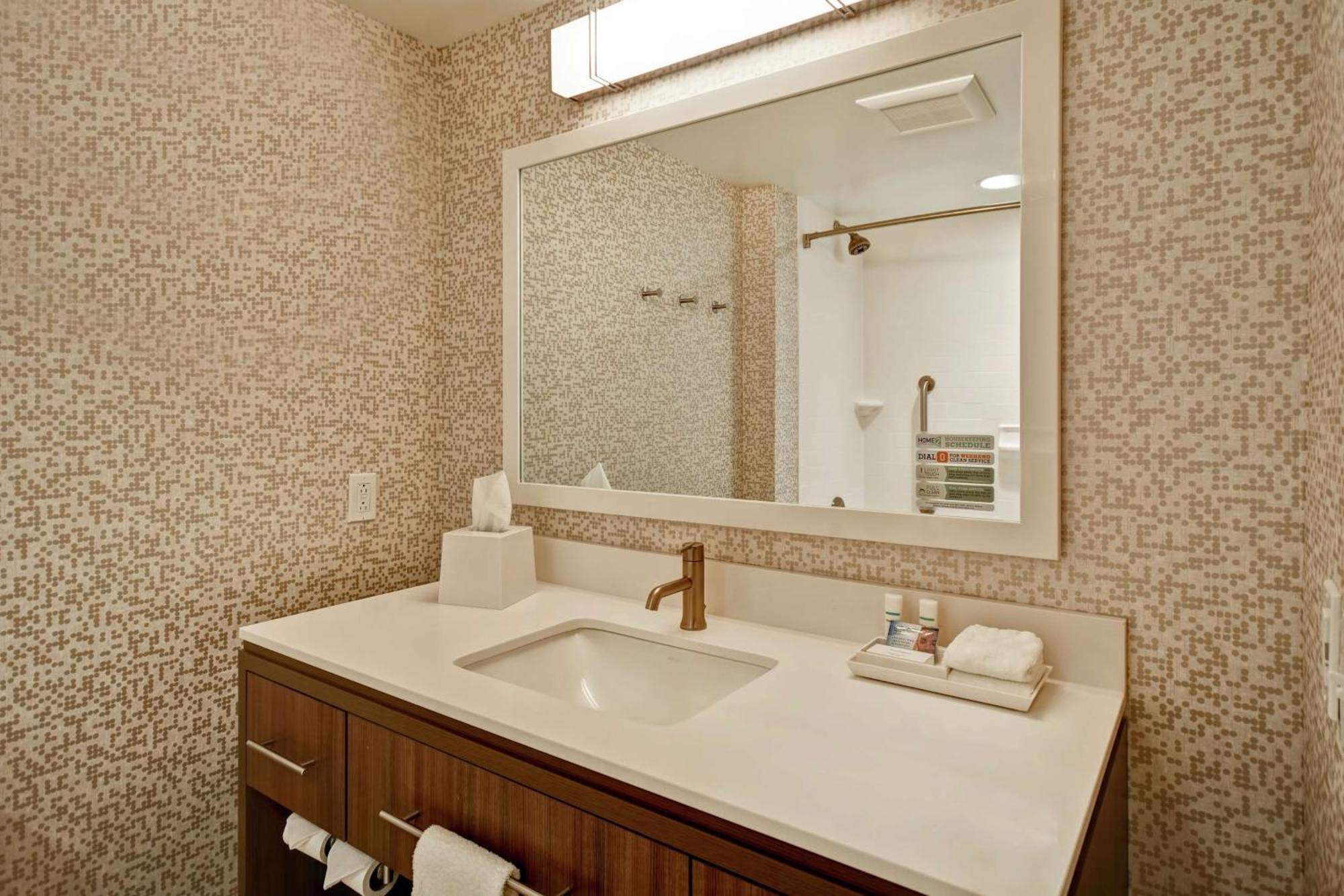 Home2 Suites By Hilton Терре-Хот Экстерьер фото